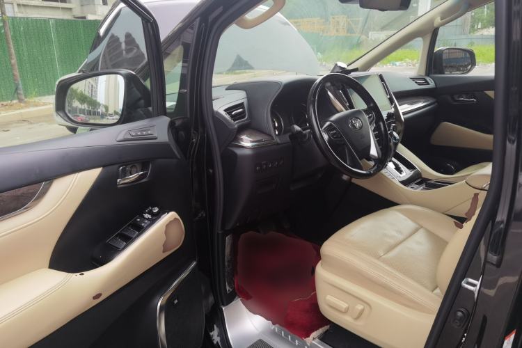 Used Toyota Vellfire 2021 Crown Dual-Engine 2.5L HV Supreme Edition Driver Seat