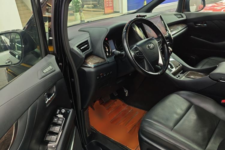 Used Toyota Vellfire 2021 Crown Dual-Engine 2.5L HV Prestige Edition Driver Seat