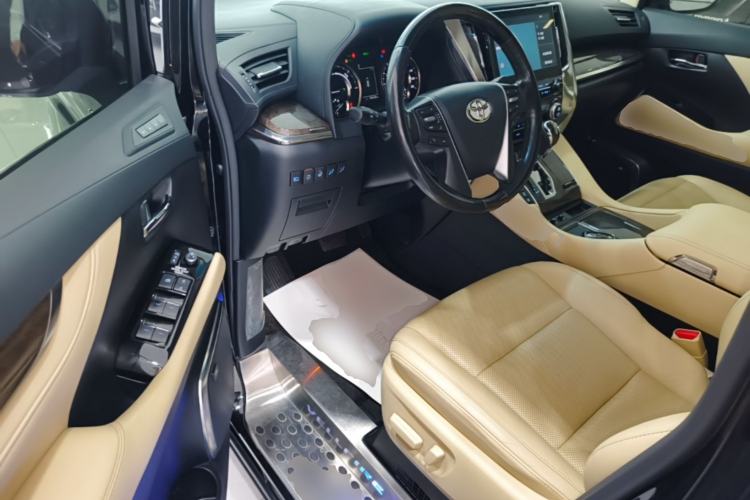 Used Toyota Vellfire 2021 Crown Dual-Engine 2.5L HV Prestige Edition Driver Seat