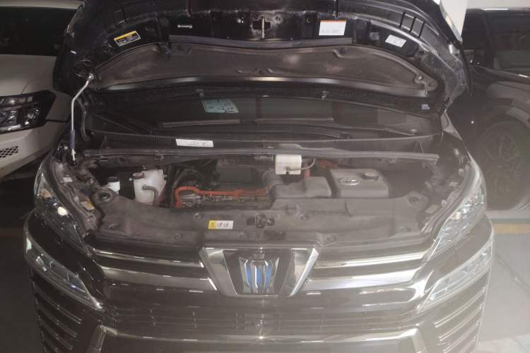 Used Toyota Vellfire 2021 Crown Dual-Engine 2.5L HV Supreme Edition Engine Bay