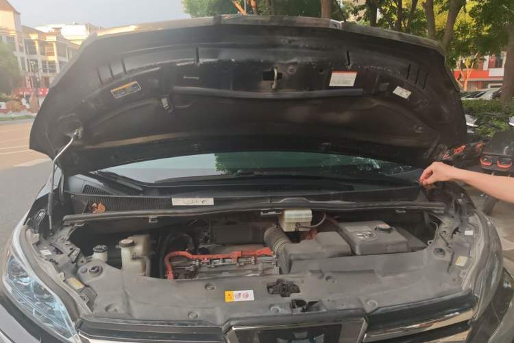 Used Toyota Vellfire 2021 Crown Dual-Engine 2.5L HV Supreme Edition Engine Bay