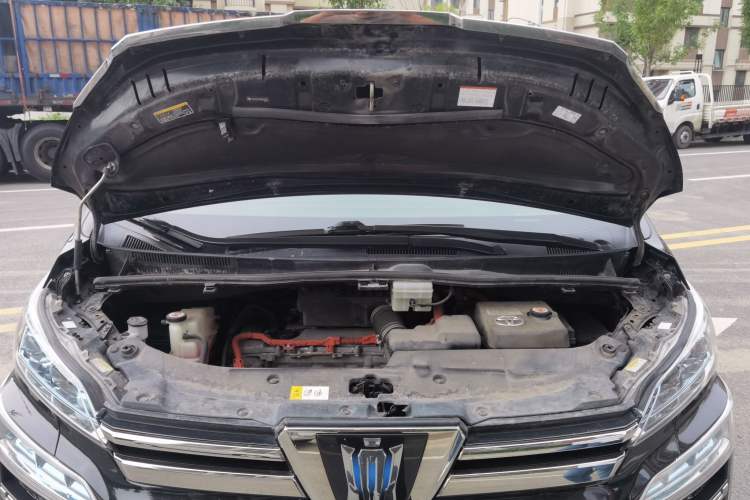 Used Toyota Vellfire 2021 Crown Dual-Engine 2.5L HV Supreme Edition Engine Bay