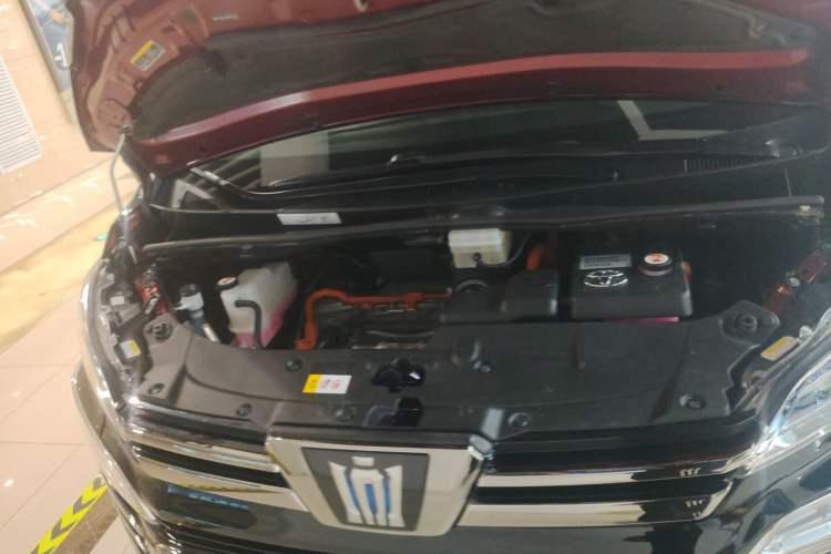 Used Toyota Vellfire 2021 Crown Dual-Engine 2.5L HV Prestige Edition Engine Bay