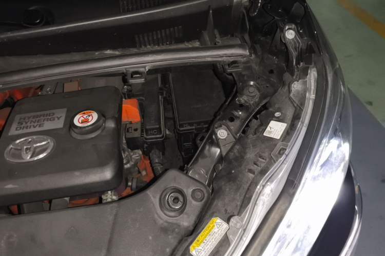 Used Toyota Vellfire 2021 Crown Dual-Engine 2.5L HV Supreme Edition Engine Bay Left