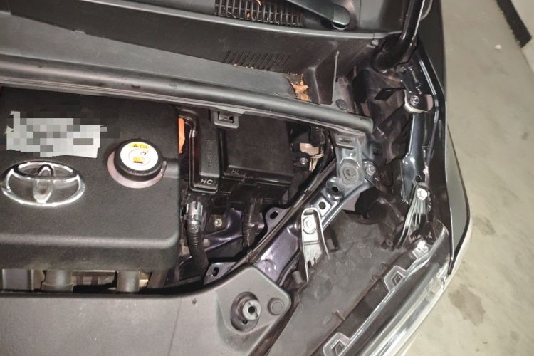 Used Toyota Vellfire 2021 Crown Dual-Engine 2.5L HV Supreme Edition Engine Bay Left