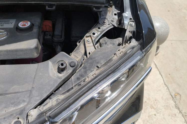 Used Toyota Vellfire 2021 Crown Dual-Engine 2.5L HV Prestige Edition Engine Bay Left