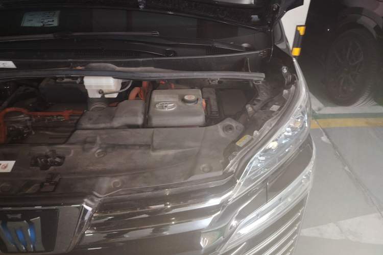 Used Toyota Vellfire 2021 Crown Dual-Engine 2.5L HV Supreme Edition Engine Bay Left