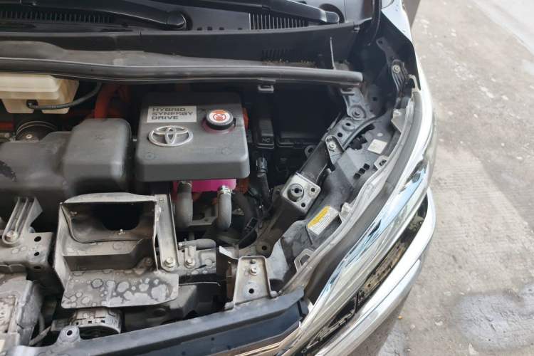 Used Toyota Vellfire 2021 Crown Dual-Engine 2.5L HV Prestige Edition Engine Bay Left
