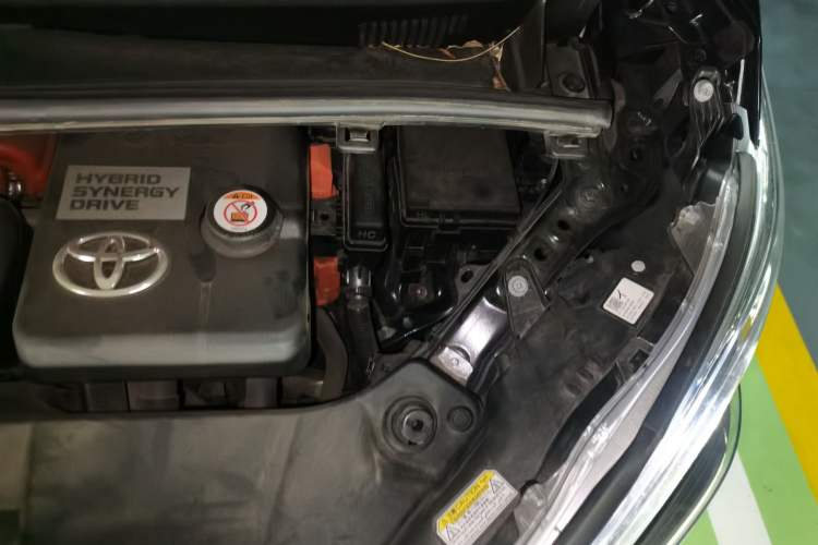 Used Toyota Vellfire 2021 Crown Dual-Engine 2.5L HV Luxury Edition Engine Bay Left