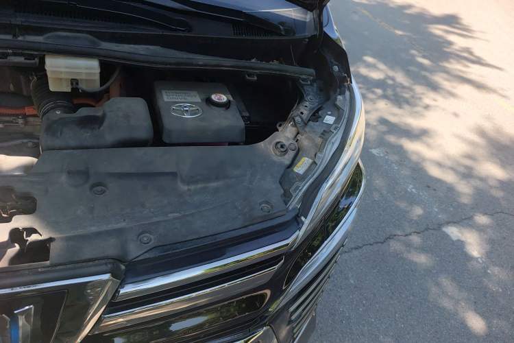 Used Toyota Vellfire 2021 Crown Dual-Engine 2.5L HV Supreme Edition Engine Bay Left