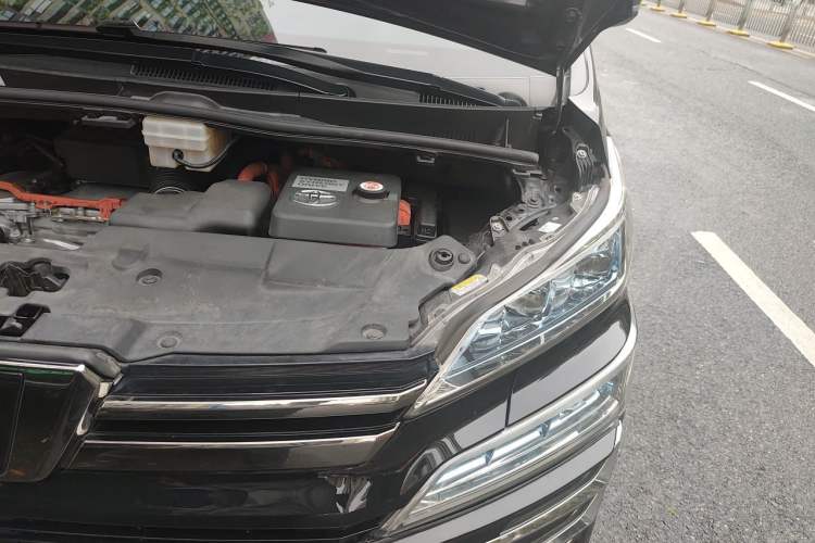 Used Toyota Vellfire 2021 Crown Dual-Engine 2.5L HV Prestige Edition Engine Bay Left