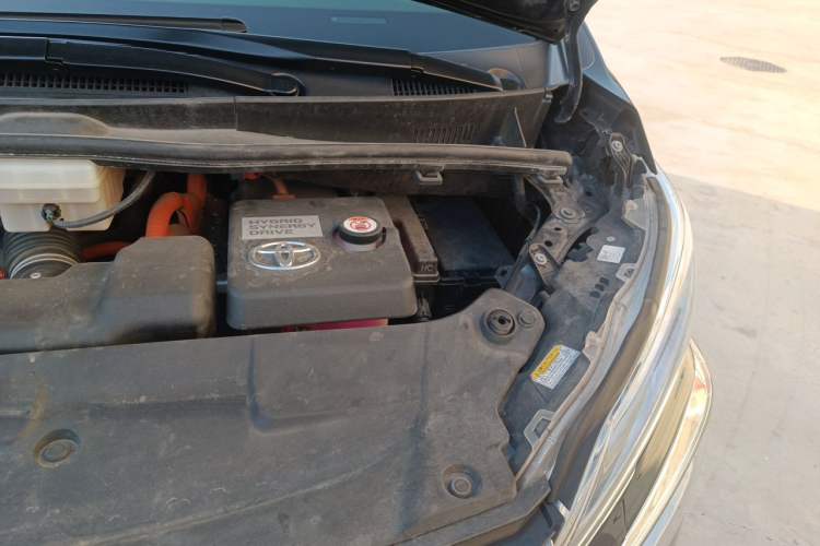 Used Toyota Vellfire 2021 Crown Dual-Engine 2.5L HV Prestige Edition Engine Bay Left