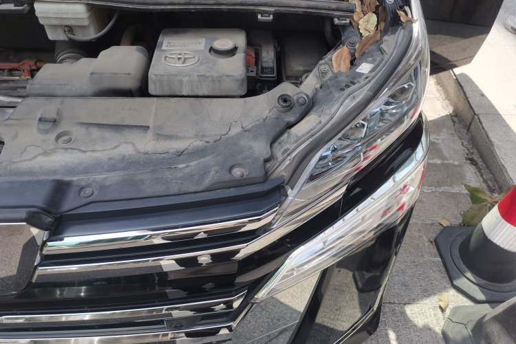 Used Toyota Vellfire 2021 Crown Dual-Engine 2.5L HV Prestige Edition Engine Bay Left