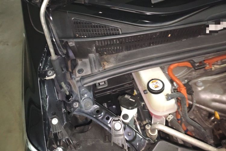 Used Toyota Vellfire 2021 Crown Dual-Engine 2.5L HV Supreme Edition Engine Bay Right
