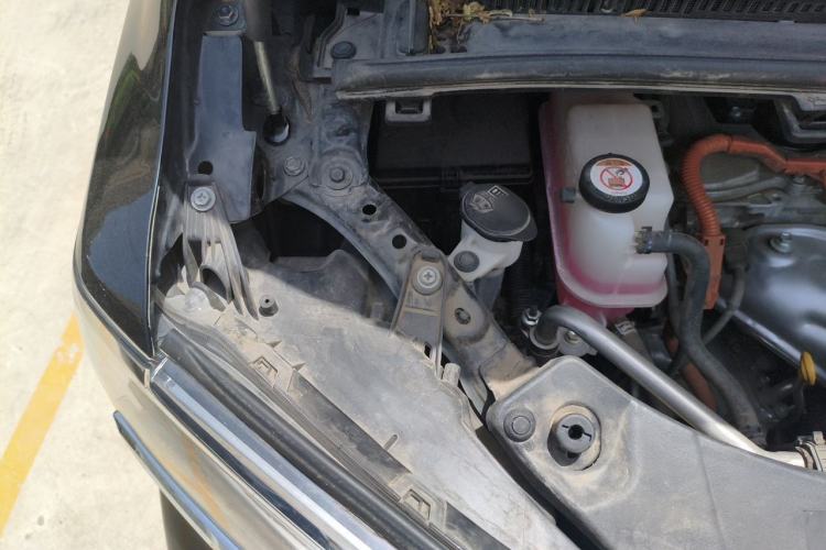 Used Toyota Vellfire 2021 Crown Dual-Engine 2.5L HV Prestige Edition Engine Bay Right
