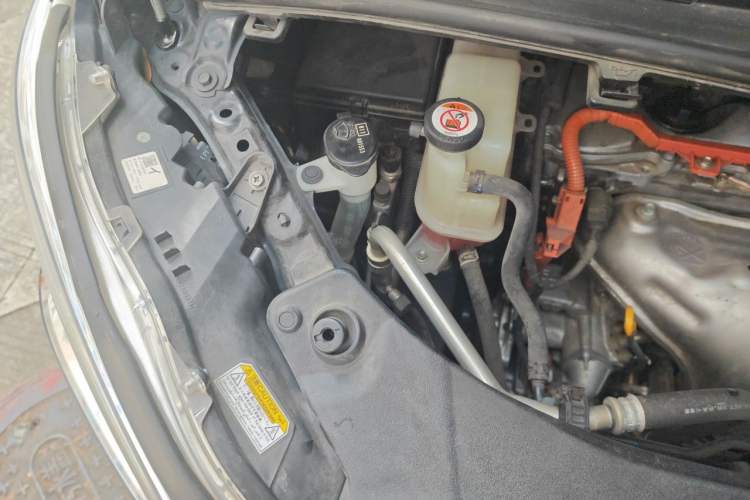 Used Toyota Vellfire 2021 Crown Dual-Engine 2.5L HV Luxury Edition Engine Bay Right