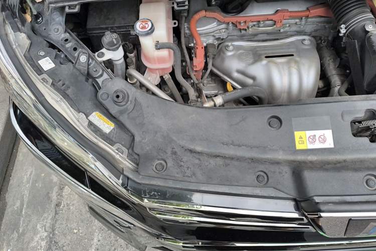 Used Toyota Vellfire 2021 Crown Dual-Engine 2.5L HV Supreme Edition Engine Bay Right