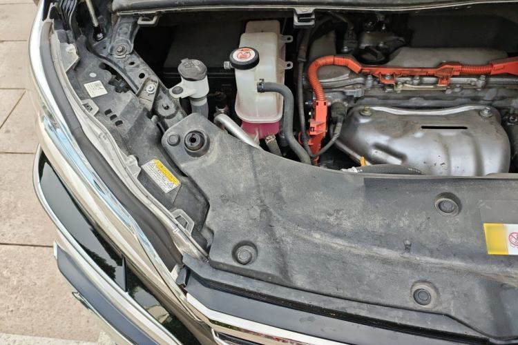 Used Toyota Vellfire 2021 Crown Dual-Engine 2.5L HV Luxury Edition Engine Bay Right