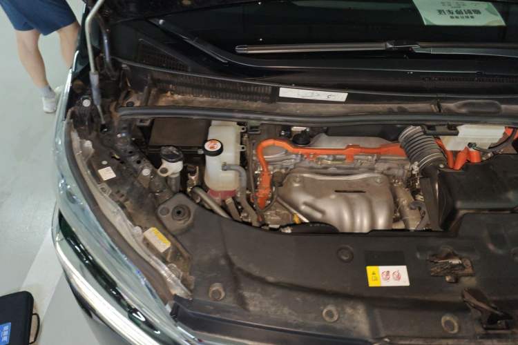 Used Toyota Vellfire 2021 Crown Dual-Engine 2.5L HV Prestige Edition Engine Bay Right