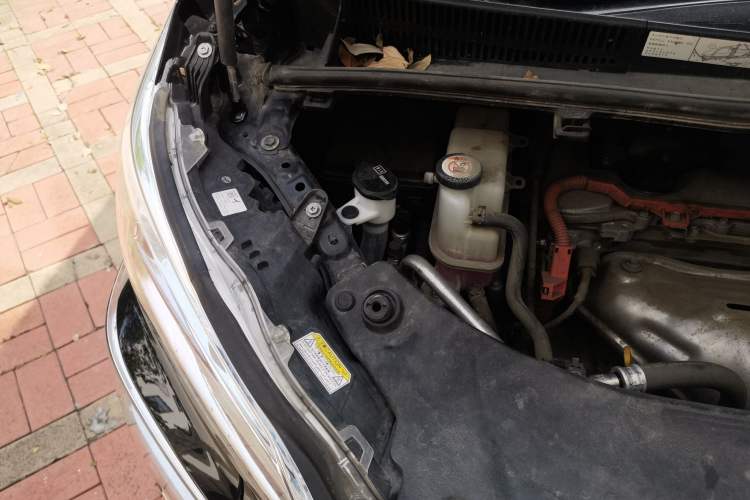 Used Toyota Vellfire 2021 Crown Dual-Engine 2.5L HV Supreme Edition Engine Bay Right