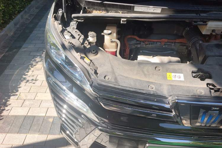Used Toyota Vellfire 2021 Crown Dual-Engine 2.5L HV Supreme Edition Engine Bay Right