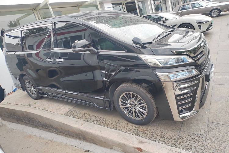 Used Toyota Vellfire 2021 Crown Dual-Engine 2.5L HV Prestige Edition Exterior 2