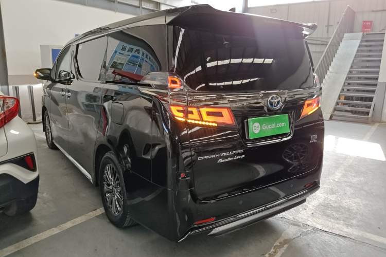 Used Toyota Vellfire 2021 Crown Dual-Engine 2.5L HV Supreme Edition Exterior 3
