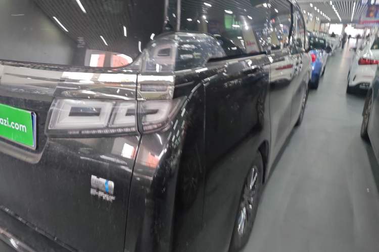 Used Toyota Vellfire 2021 Crown Dual-Engine 2.5L HV Prestige Edition Exterior 3