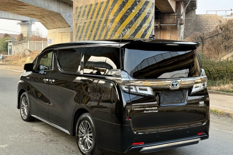 Used Toyota Vellfire 2021 Crown Dual-Engine 2.5L HV Supreme Edition Exterior 3