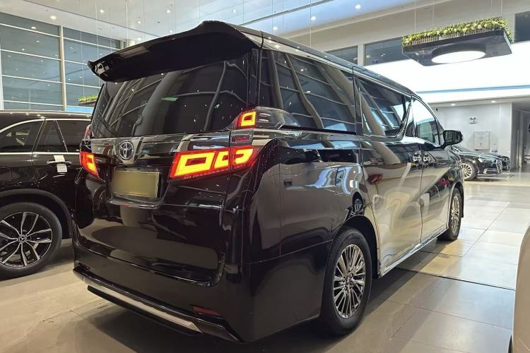 Used Toyota Vellfire 2021 Crown Dual-Engine 2.5L HV Supreme Edition Exterior 5