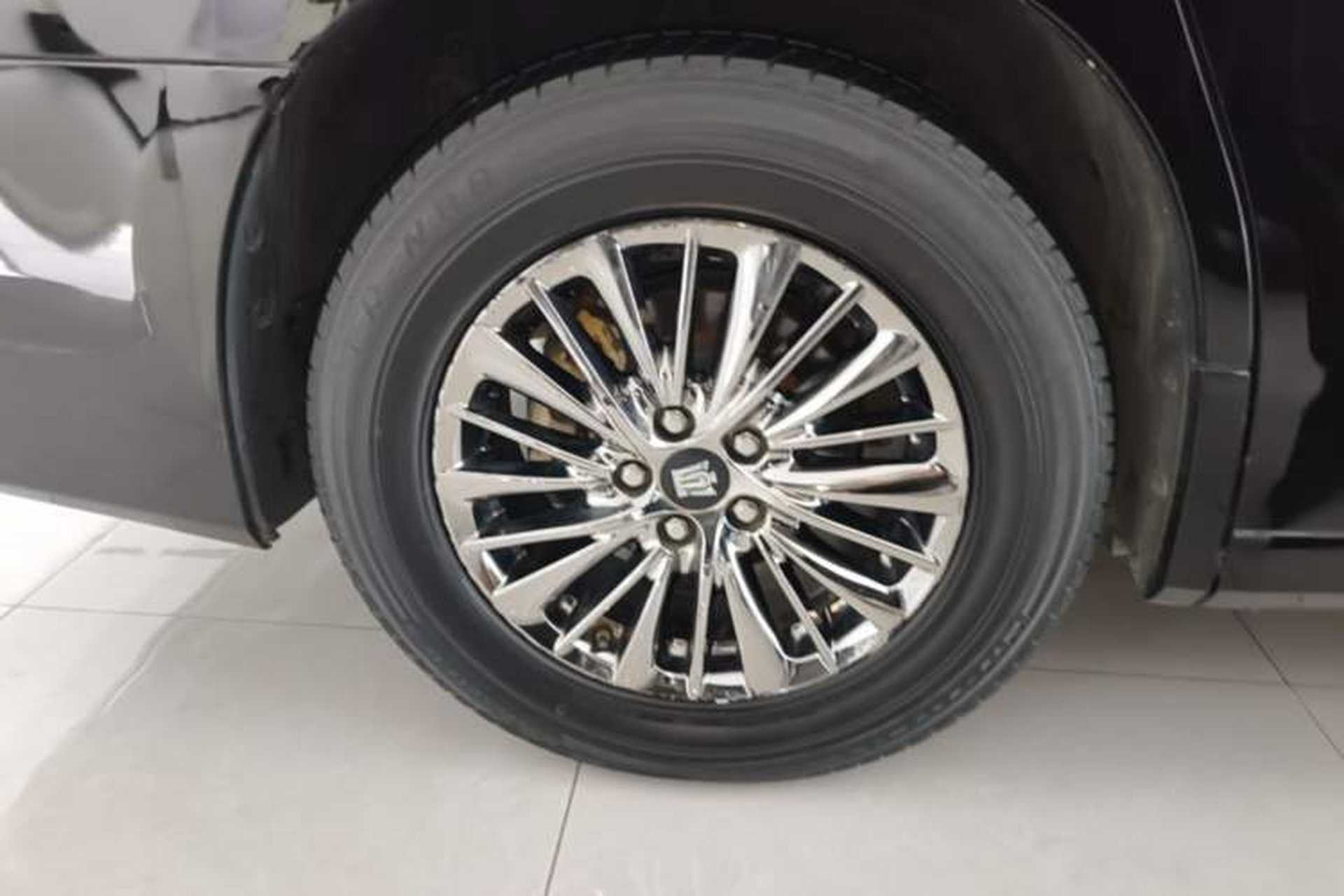 Used Toyota Vellfire 2021 Crown Dual-Engine 2.5L HV Prestige Edition Exterior 5