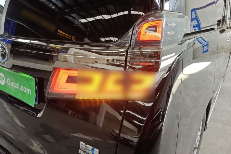 Used Toyota Vellfire 2021 Crown Dual-Engine 2.5L HV Supreme Edition Exterior 6