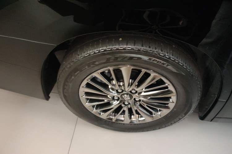 Used Toyota Vellfire 2021 Crown Dual-Engine 2.5L HV Prestige Edition Exterior 8