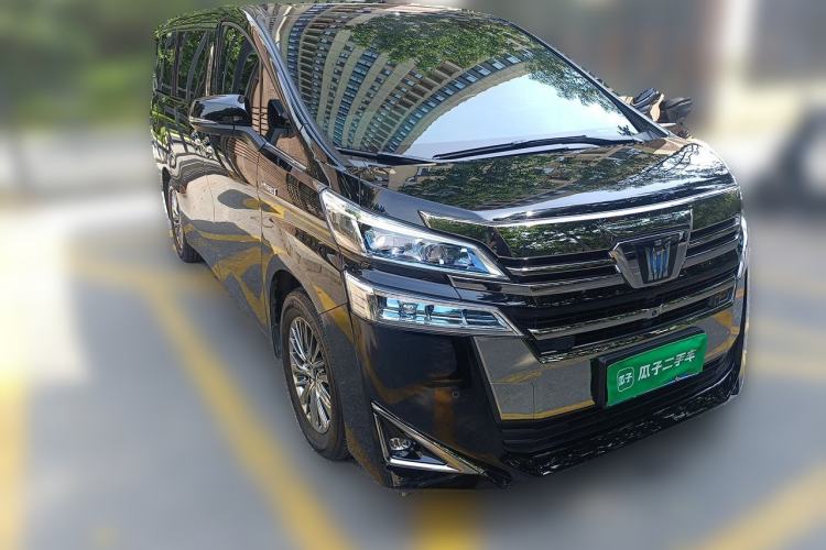Used Toyota Vellfire 2021 Crown Dual-Engine 2.5L HV Prestige Edition Front Right 45 Deg