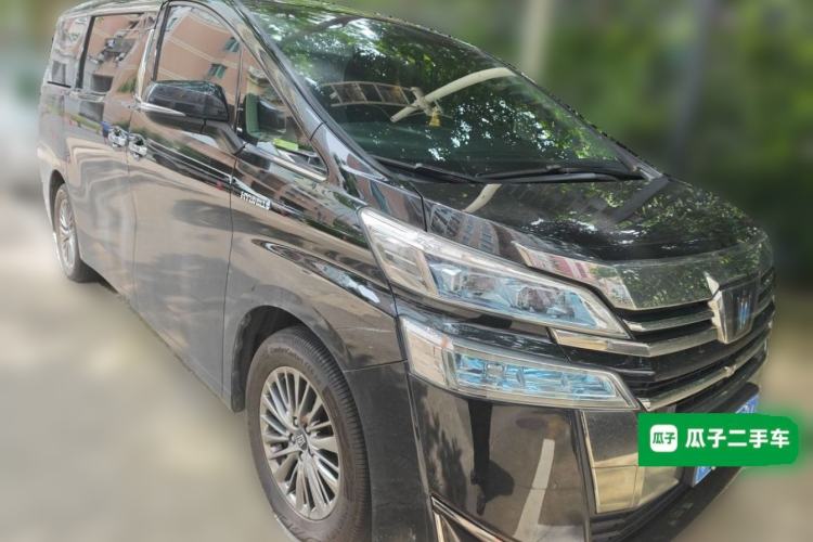 Used Toyota Vellfire 2021 Crown Dual-Engine 2.5L HV Luxury Edition Front Right 45 Deg