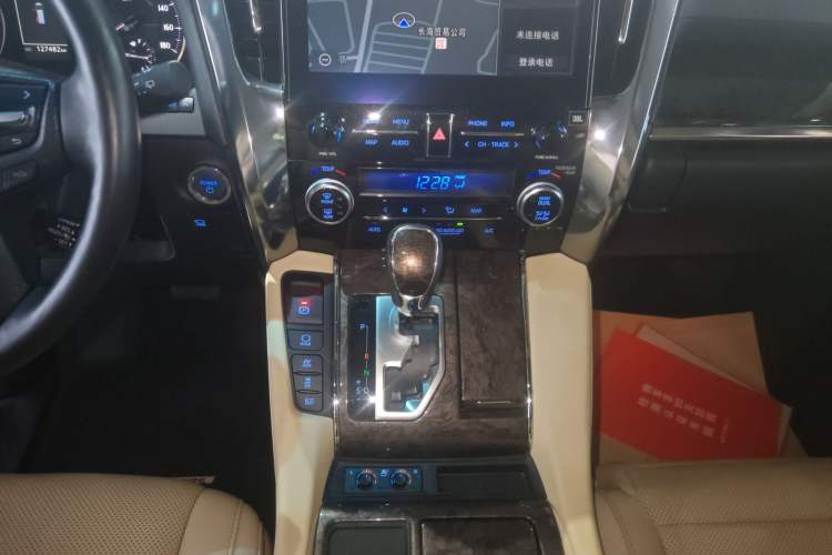 Used Toyota Vellfire 2021 Crown Dual-Engine 2.5L HV Prestige Edition Gear Lever