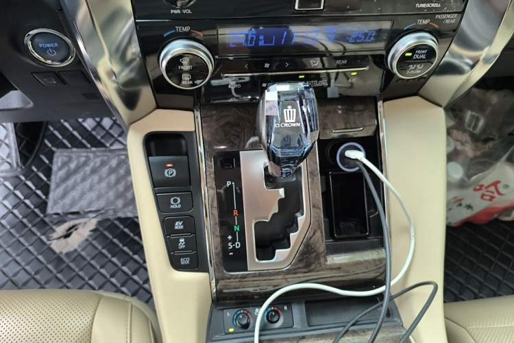 Used Toyota Vellfire 2021 Crown Dual-Engine 2.5L HV Supreme Edition Gear Lever