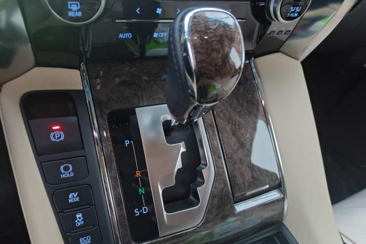 Used Toyota Vellfire 2021 Crown Dual-Engine 2.5L HV Supreme Edition Gear Lever