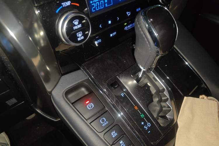 Used Toyota Vellfire 2021 Crown Dual-Engine 2.5L HV Luxury Edition Gear Lever