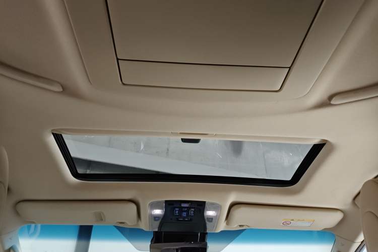 Used Toyota Vellfire 2021 Crown Dual-Engine 2.5L HV Supreme Edition Headliner