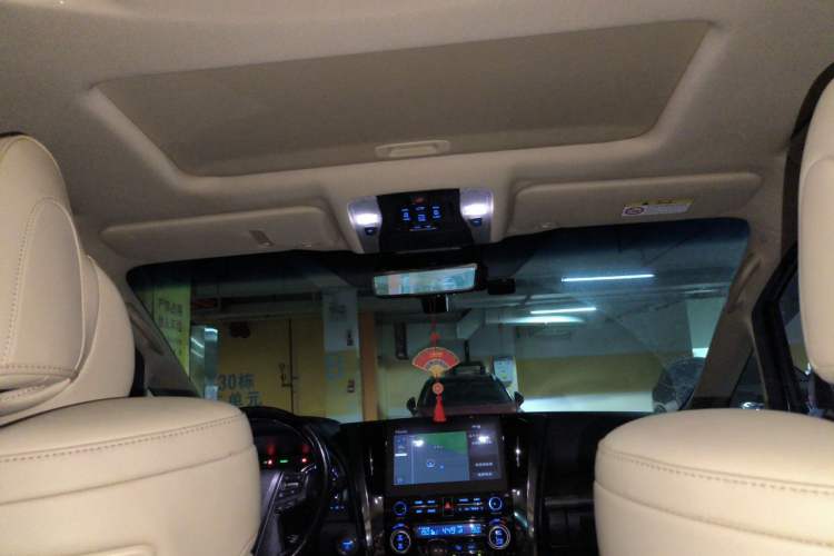 Used Toyota Vellfire 2021 Crown Dual-Engine 2.5L HV Prestige Edition Headliner