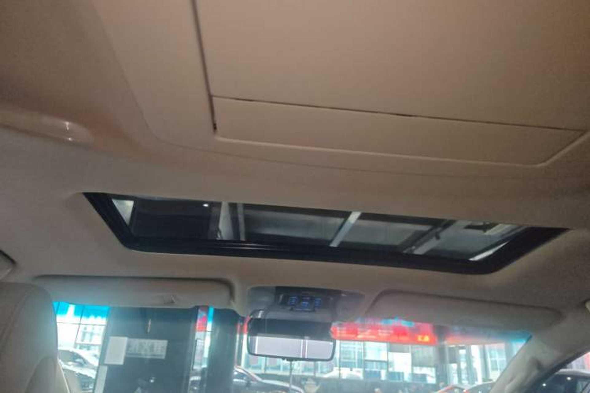 Used Toyota Vellfire 2021 Crown Dual-Engine 2.5L HV Prestige Edition Headliner
