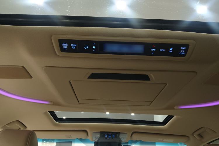 Used Toyota Vellfire 2021 Crown Dual-Engine 2.5L HV Prestige Edition Headliner