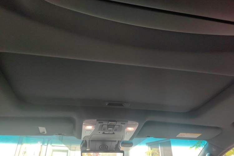 Used Toyota Vellfire 2021 Crown Dual-Engine 2.5L HV Supreme Edition Headliner
