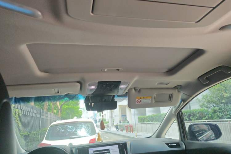 Used Toyota Vellfire 2021 Crown Dual-Engine 2.5L HV Luxury Edition Headliner