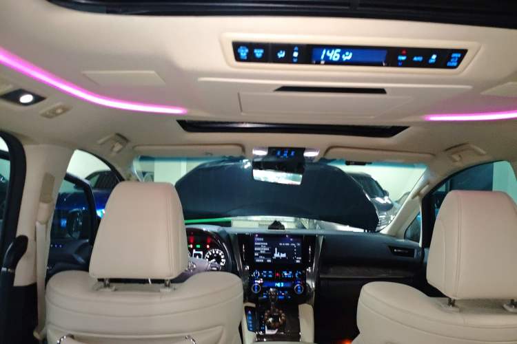 Used Toyota Vellfire 2021 Crown Dual-Engine 2.5L HV Prestige Edition Headliner