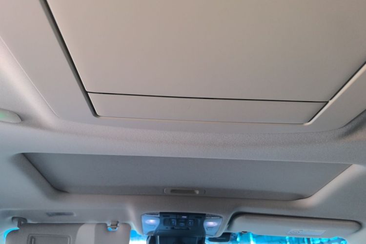 Used Toyota Vellfire 2021 Crown Dual-Engine 2.5L HV Supreme Edition Headliner