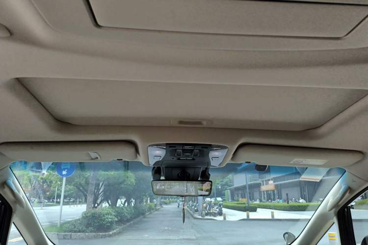 Used Toyota Vellfire 2021 Crown Dual-Engine 2.5L HV Supreme Edition Headliner