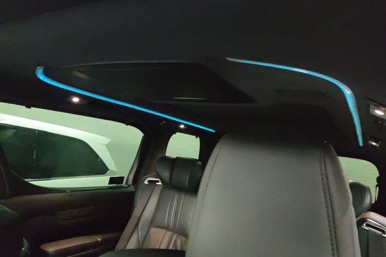 Used Toyota Vellfire 2021 Crown Dual-Engine 2.5L HV Prestige Edition Headliner