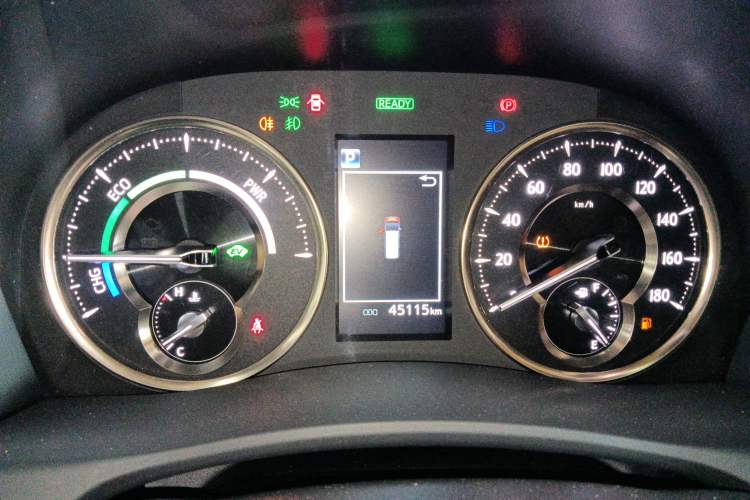 Used Toyota Vellfire 2021 Crown Dual-Engine 2.5L HV Prestige Edition Instrument Cluster